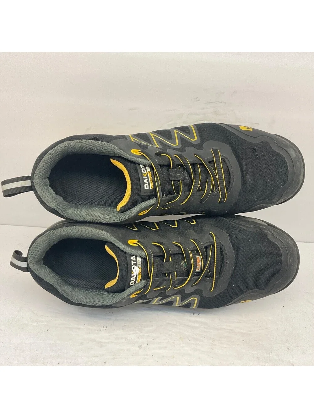 Dakota used shoes